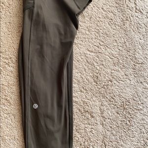 Lululemon Speed up tight olive size 12